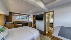 2018 PRESTIGE 560 Flybridge "RELENTLESS" photo 2