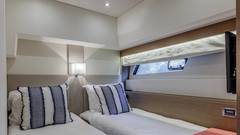 2018 PRESTIGE 560 Flybridge "RELENTLESS" photo 3
