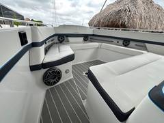 2024 FORMULA POWER BOATS 400 Super Sport Crossover "OUT OF THE BLUE" photo 3