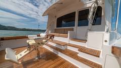 2002 VIKING 61 CONVERTIBLE "BOLITA TOO" photo 2