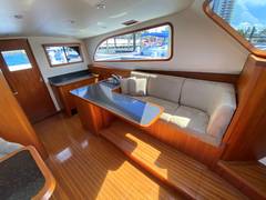 2004 LIBERTY YACHTS 42' Liberty Custom Flybridge Sportfish "REEL STEEL" photo 6