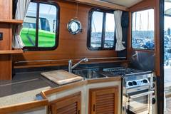 2018 RANGER TUGS 31 Sedan "CLIFFORD" photo 7