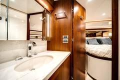 2018 OCEAN ALEXANDER 100 MY "WIGGLE ROOM" photo 8