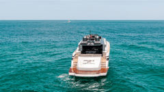 2017 PERSHING 82 VHP "DOUBLE OR NOTHING" photo 6