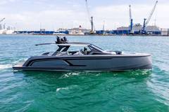 2024 VANQUISH YACHTS VQ55 "HIGH ENERGY" photo 4