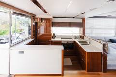 2018 PRINCESS YACHTS Princess 68 "DAPHNE" photo 9