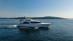 2005 WEST BAY 86 Raised Pilothouse "DAWN TRADER VII" photo 6