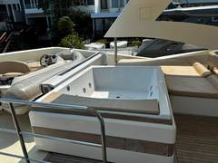 2010 AICON YACHTS 85 "GALLEN" photo 5