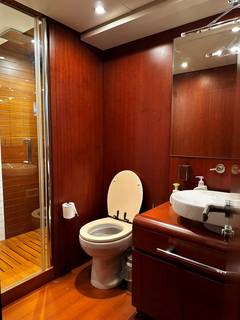 2010 AICON YACHTS 85 "GALLEN" photo 8