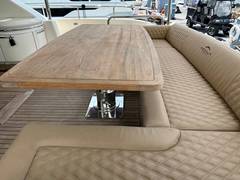 2010 AZIMUT YACHTS 75ft "75FT AZIMUT 2010, MINIMAL RISK" photo 9