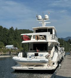 2014 HAMPTON YACHTS 760 Skylounge Motor Yacht "TIGER LILLI" photo 4