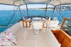 1999 OFFSHORE YACHTS 48 Sedan "5 O'CLOCK SOMEWHERE" photo 9