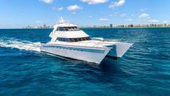 2000 CUSTOM Power Catamaran "MOANA" photo 3