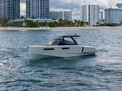2023 EVO YACHTS R4 "GOT WOOD" photo 4