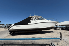 2013 BOSTON WHALER 345 CONQUEST "BOSTON WHALER 345 CONQUEST" photo 2