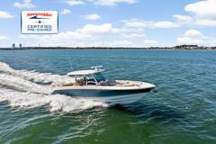 2024 BOSTON WHALER 380 OUTRAGE "BOSTON WHALER 380 OUTRAGE" photo 1