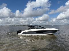 2025 CRUISERS YACHTS 42 GLS Outboard "Cruisers Yachts 42 GLS Outboard" photo 4