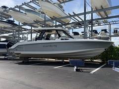 2023 BOSTON WHALER 350 REALM "BOSTON WHALER 350 REALM" photo 1