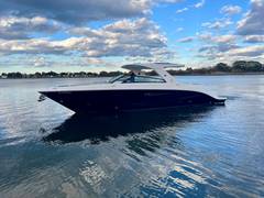 2023 SEA RAY 400 SLX "SEA RAY 400 SLX" photo 1