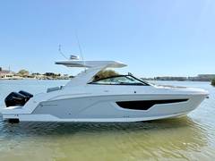 2026 CRUISERS YACHTS 34 GLS Outboard "CRUISERS YACHTS 34 GLS OUTBOARD" photo 1