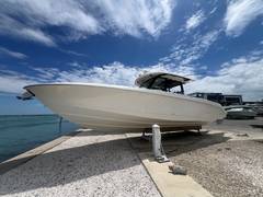 2023 BOSTON WHALER 380 Outrage "BOSTON WHALER 380 OUTRAGE" photo 2