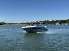 2026 SEA RAY SLX 400 Outboard "SEA RAY SLX 400 OUTBOARD" photo 2