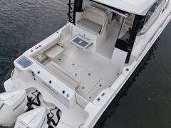 2025 BOSTON WHALER 325 CONQUEST "Boston Whaler 325 CONQUEST" photo 4