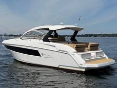 2015 CRUISERS YACHTS 390 EXPRESS COUPE "Cruisers Yachts 390 EXPRESS COUPE" photo 4