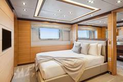 Bombay - 2025 - VIP Cabin