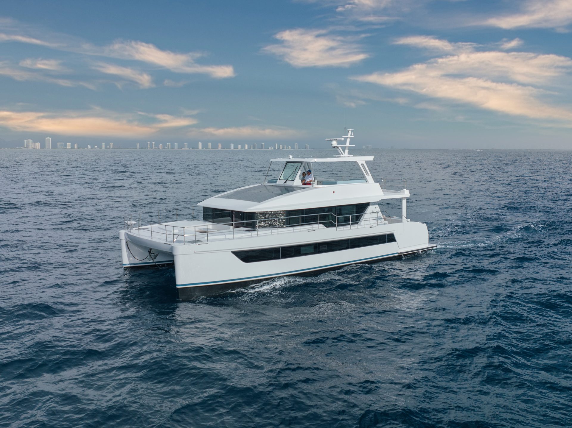 Two Oceans 555 Power Catamaran - Two-Oceans-4