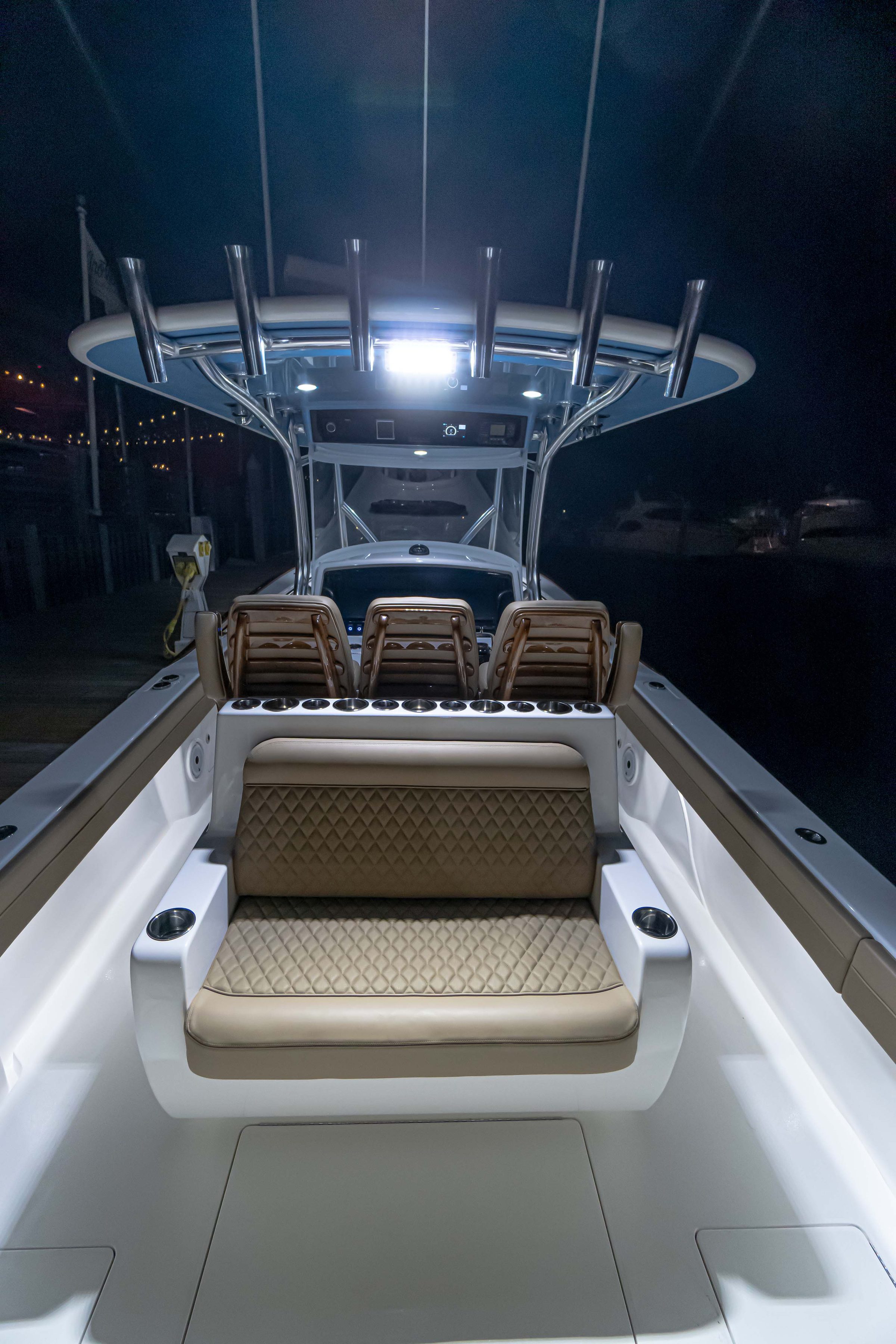 Valhalla Boatworks V-37 - CC-03231_2880px_2x