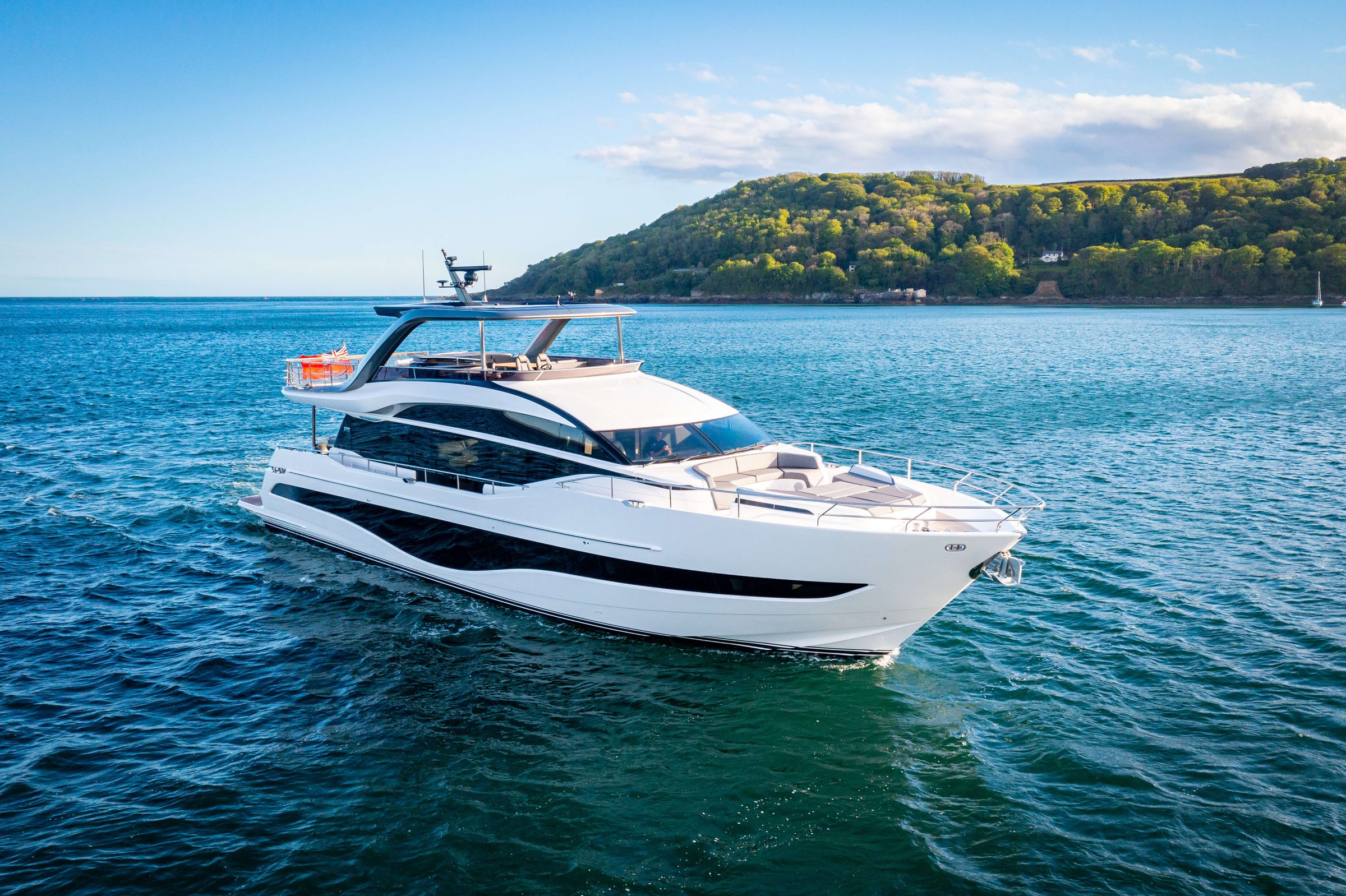 Princess Y85 motor yacht exterior