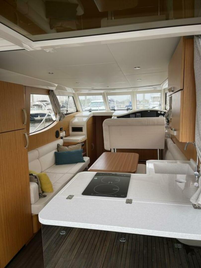 2019 Greenline 33 HYBRID "Matilda" - photo 3