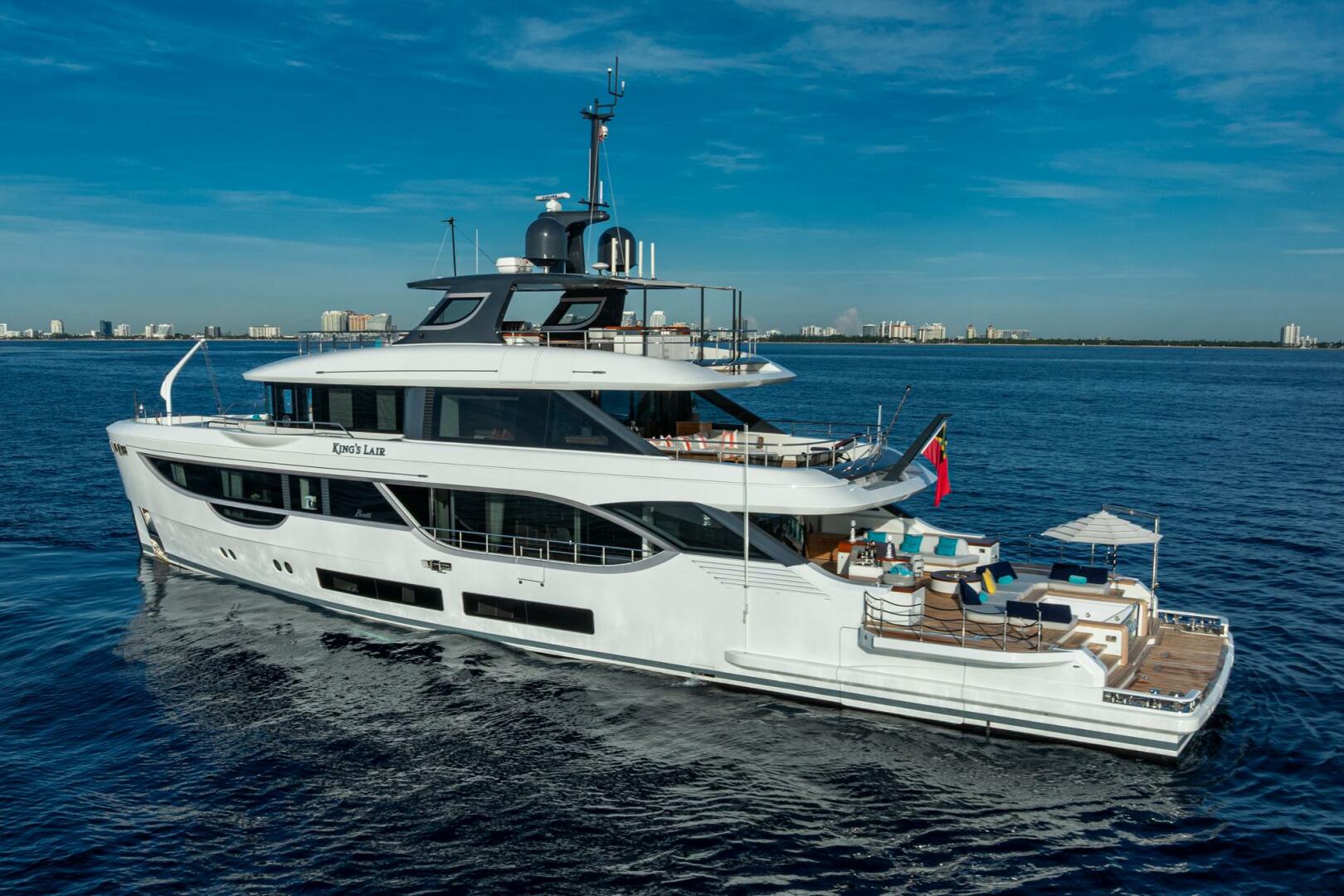 2023 Benetti 34M OASIS "KING'S LAIR" - photo 1