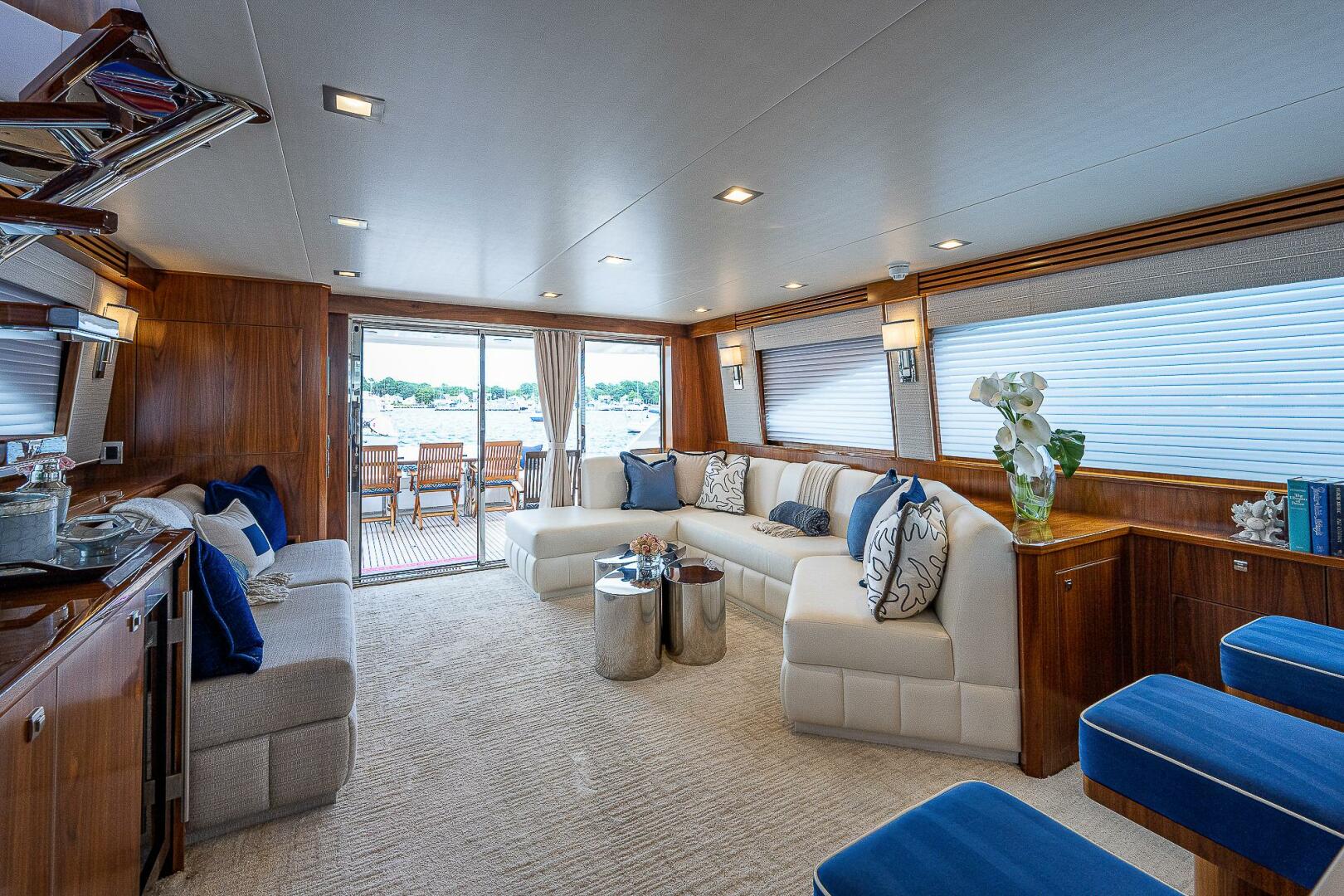2017 Viking 75 Motoryacht "MIRAGE" - photo 3