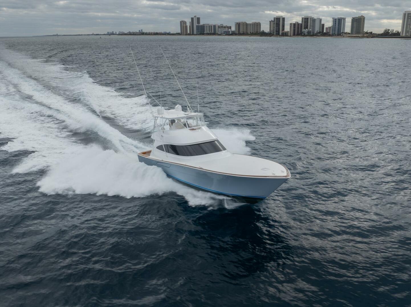 2026 Viking 68 Convertible "2026 Viking 68C" - photo 2