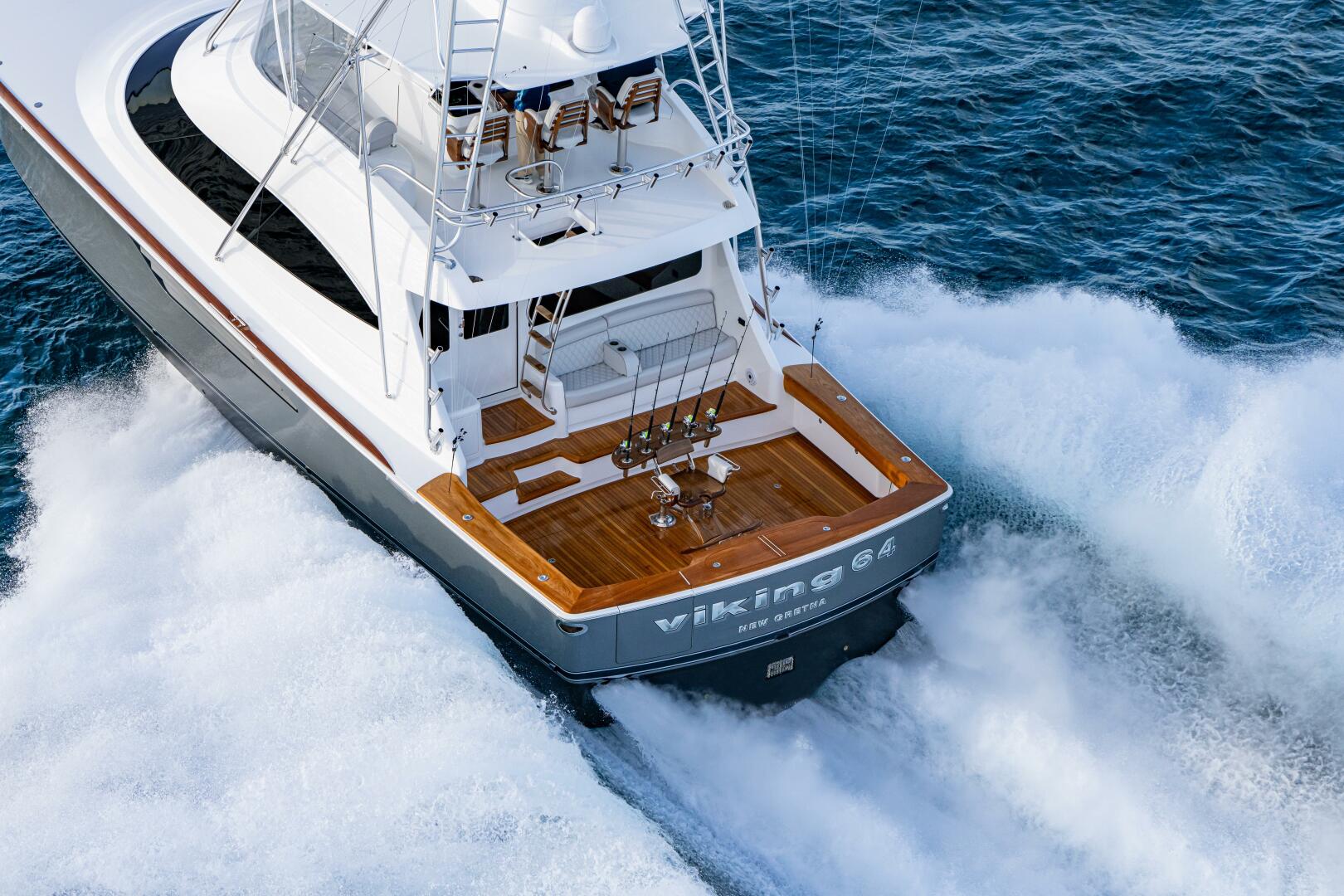 2026 Viking 64 Convertible - photo 3