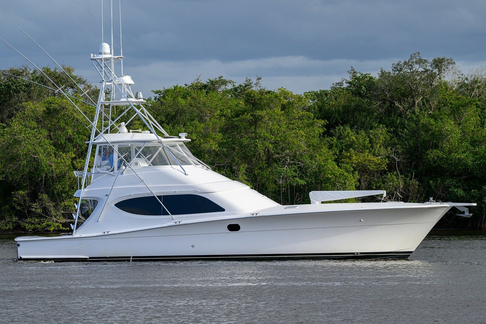 2013 Hatteras GT63 "Reelin N Dealin" - photo 1