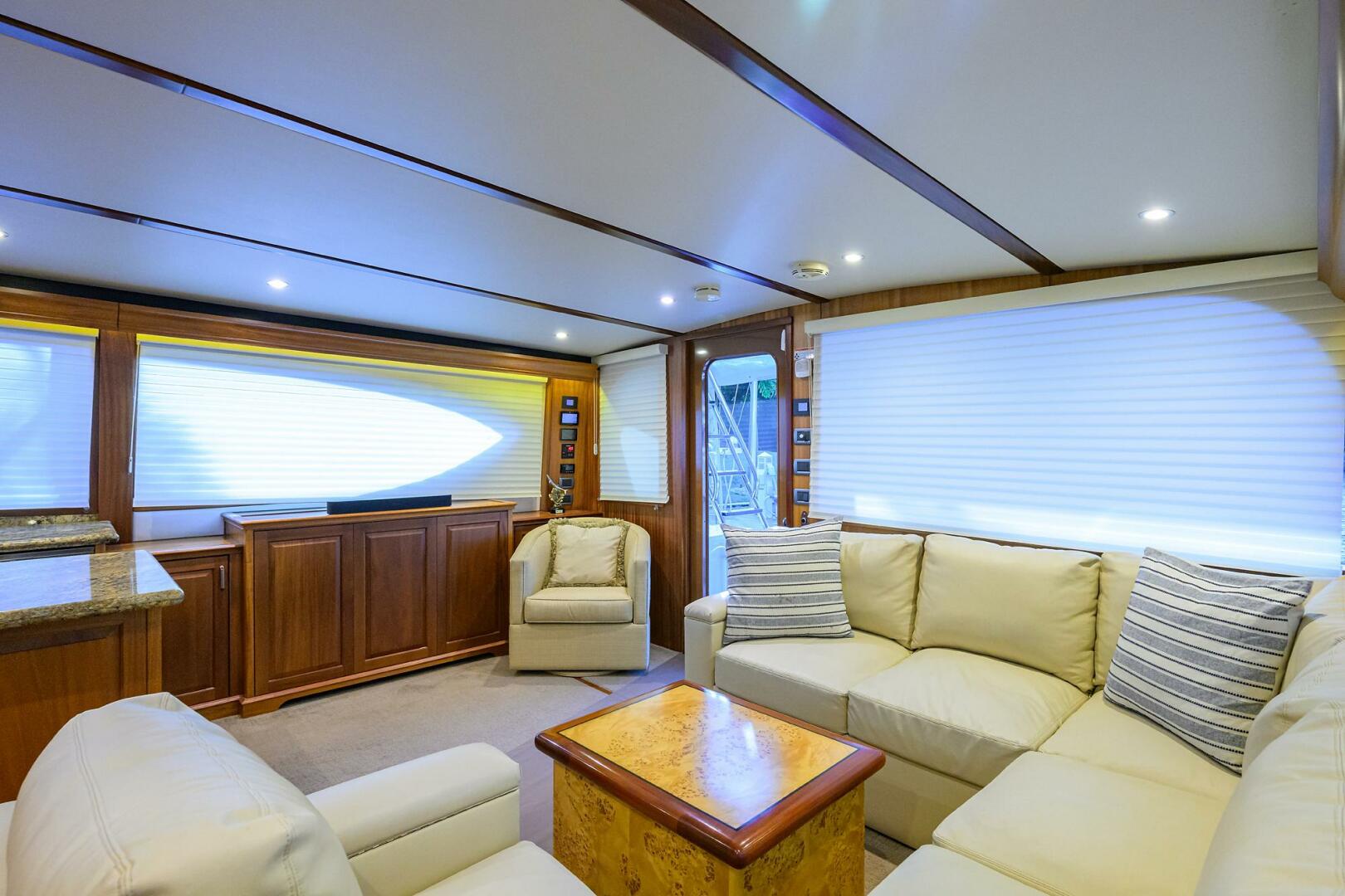 2013 Hatteras GT63 "Reelin N Dealin" - photo 3