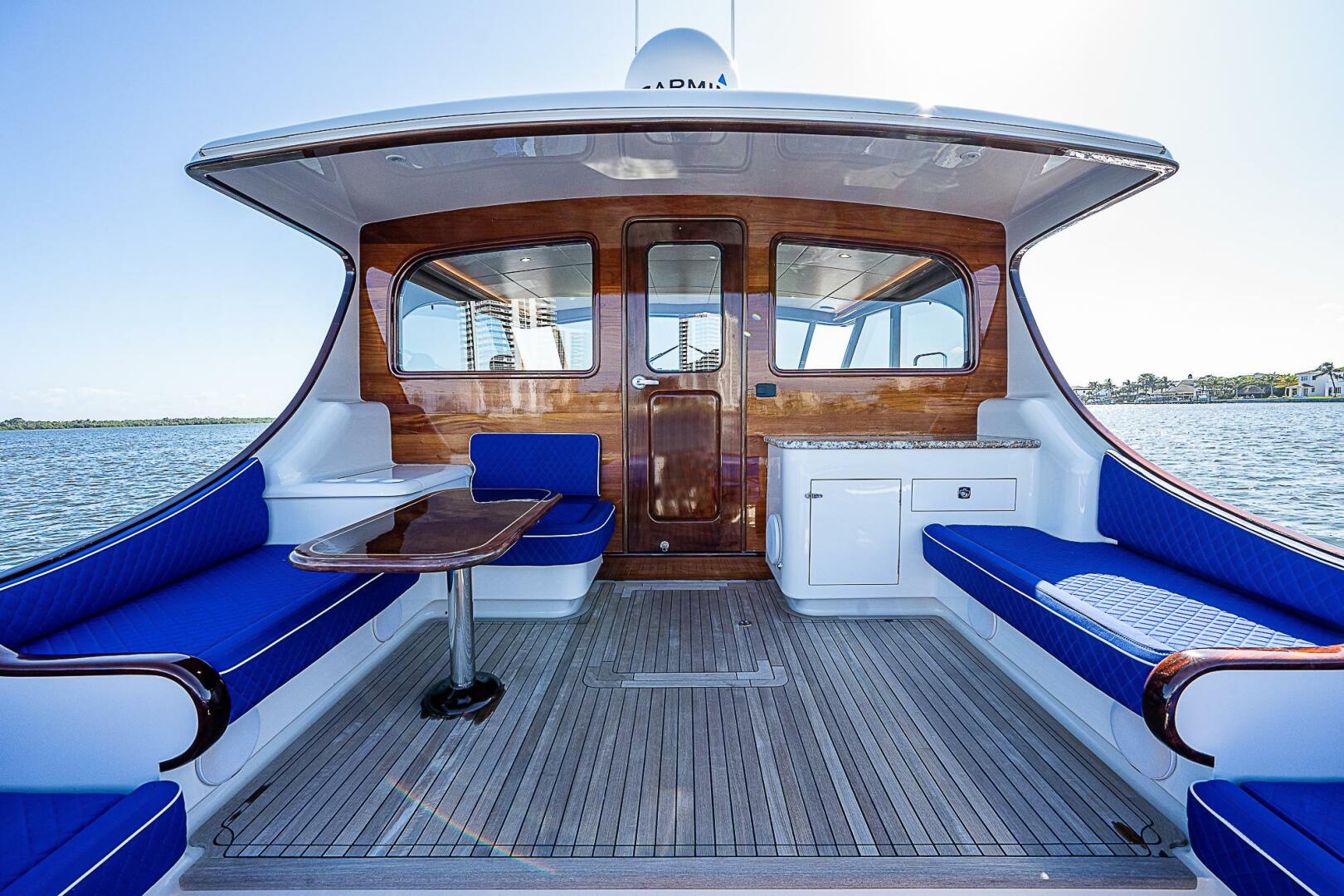 2022 Maverick 50 Sport Yacht - photo 2
