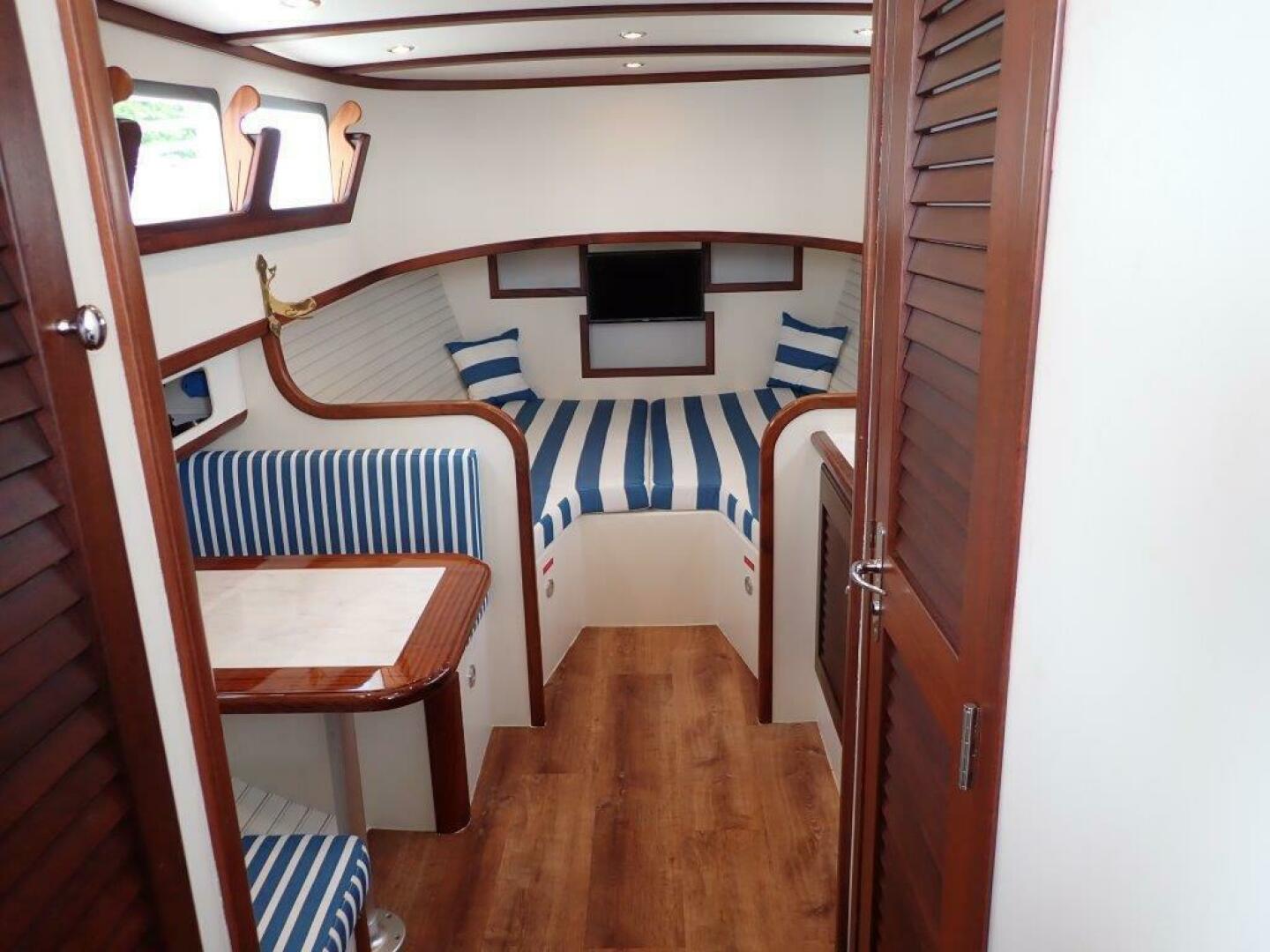 2021 Custom Launch 45 Pilothouse "BLUE JACKET" - photo 3