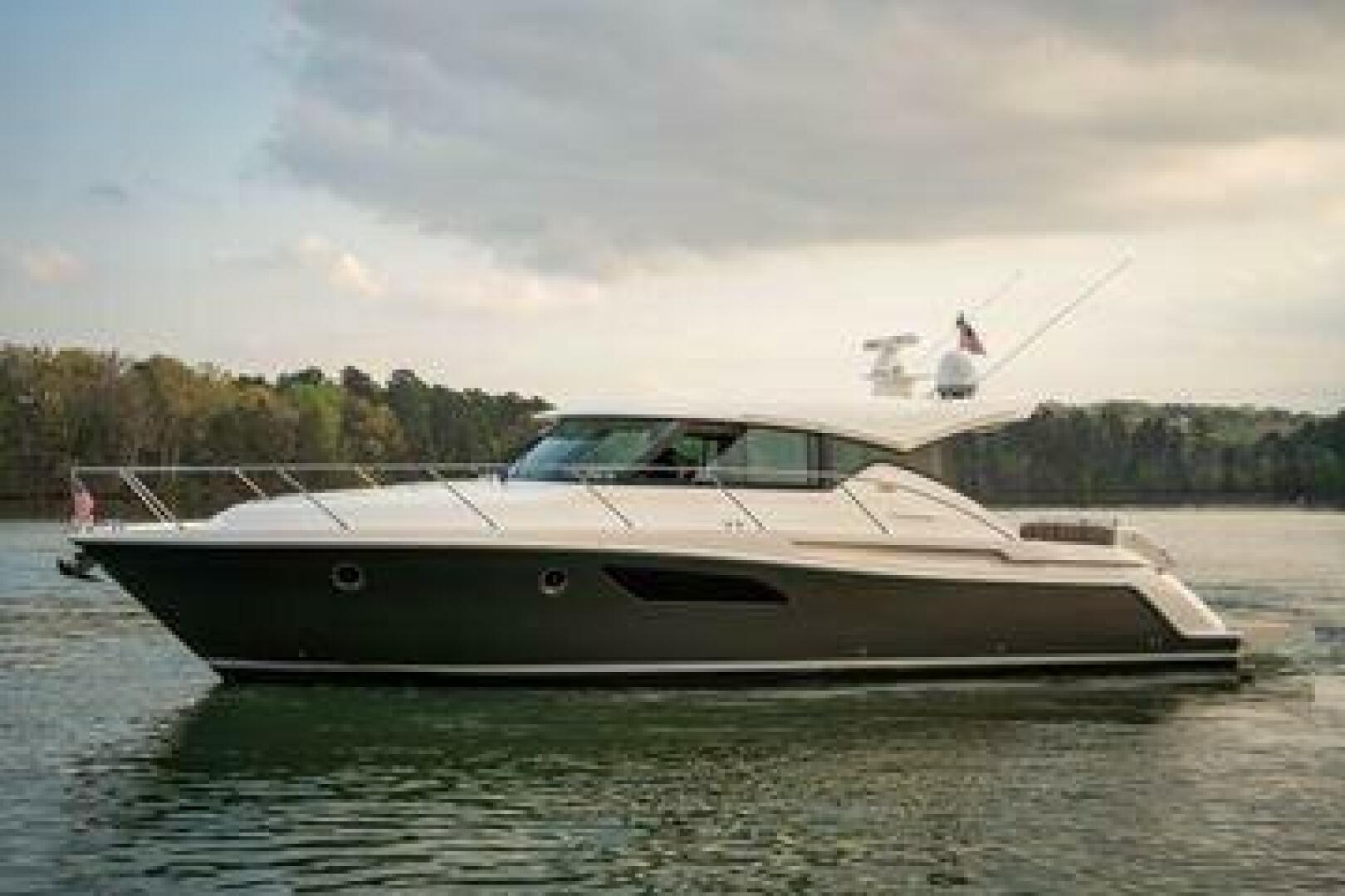 2016 Tiara Yachts 44 Coupe "NO AGENDA" - photo 1