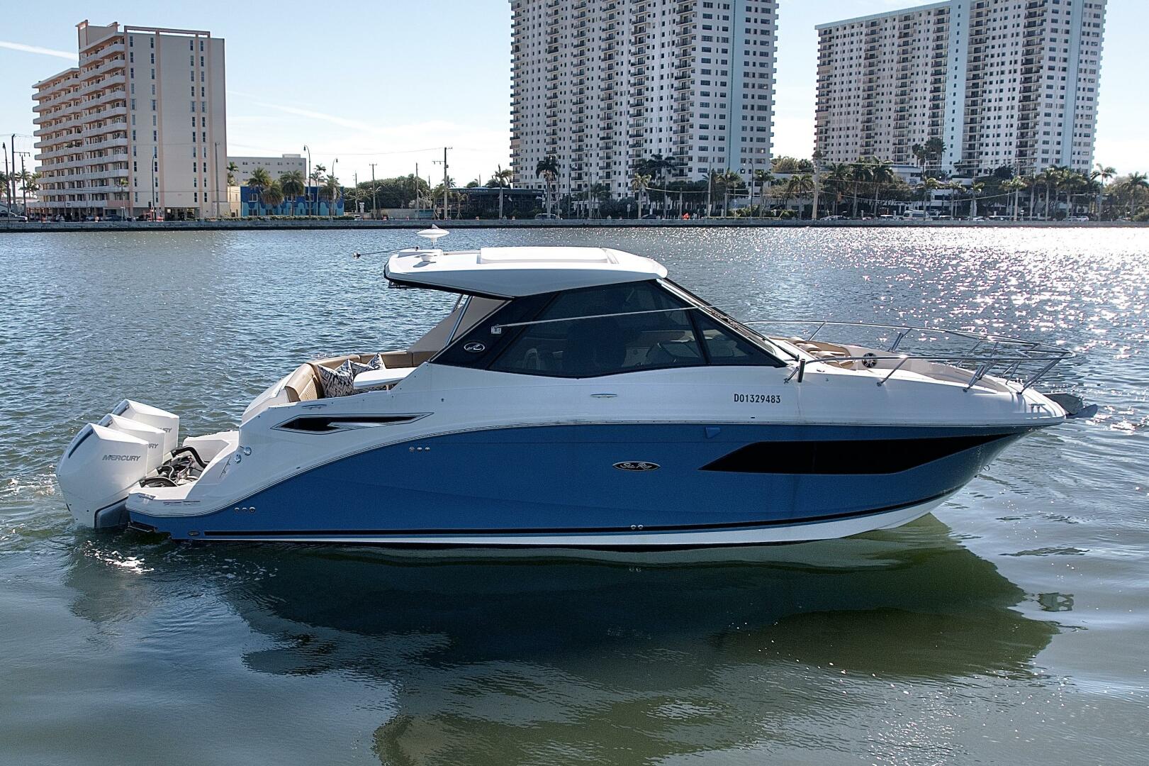 2022 Sea Ray Sundancer 320 - photo 1