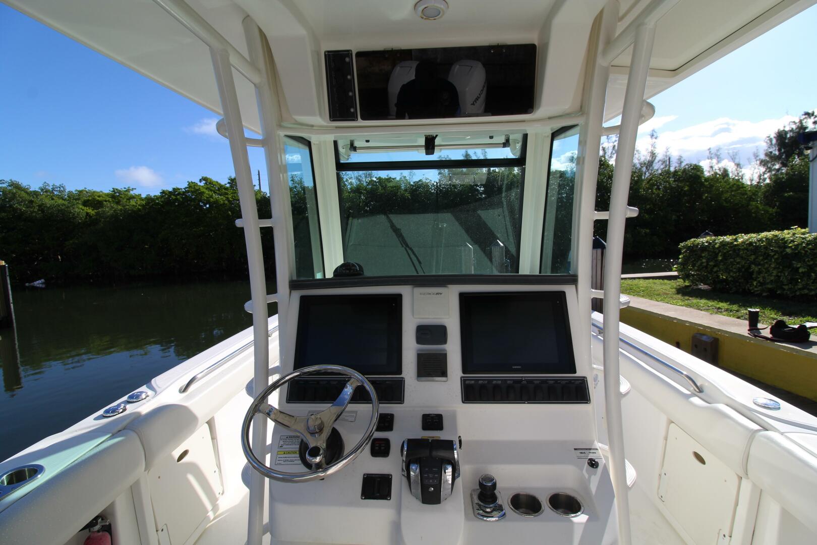 2015 Boston Whaler 320 Outrage "Better Than Most" - photo 2