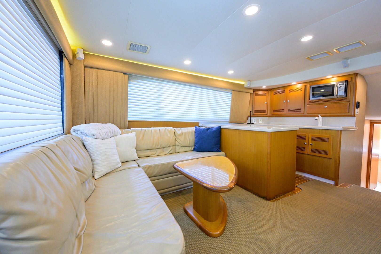 2003 Cabo 48 Flybridge "Bad Boyz" - photo 3