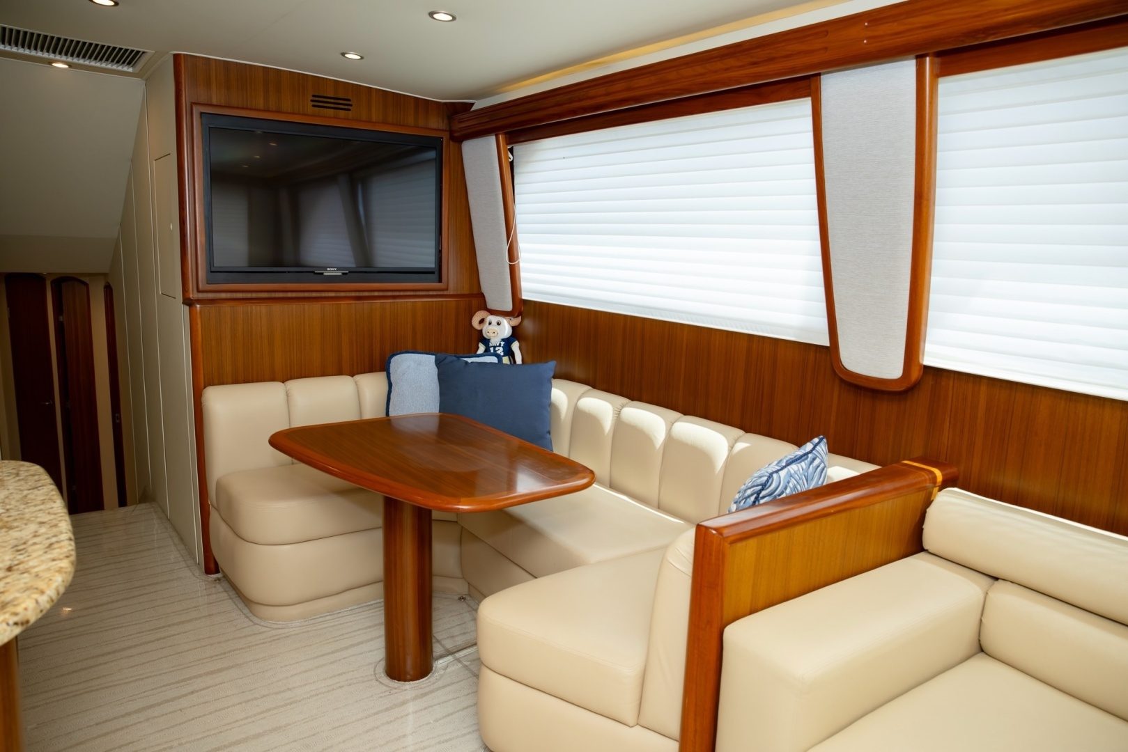 2008 Viking 60 Convertible "DEBS JEM" - photo 2
