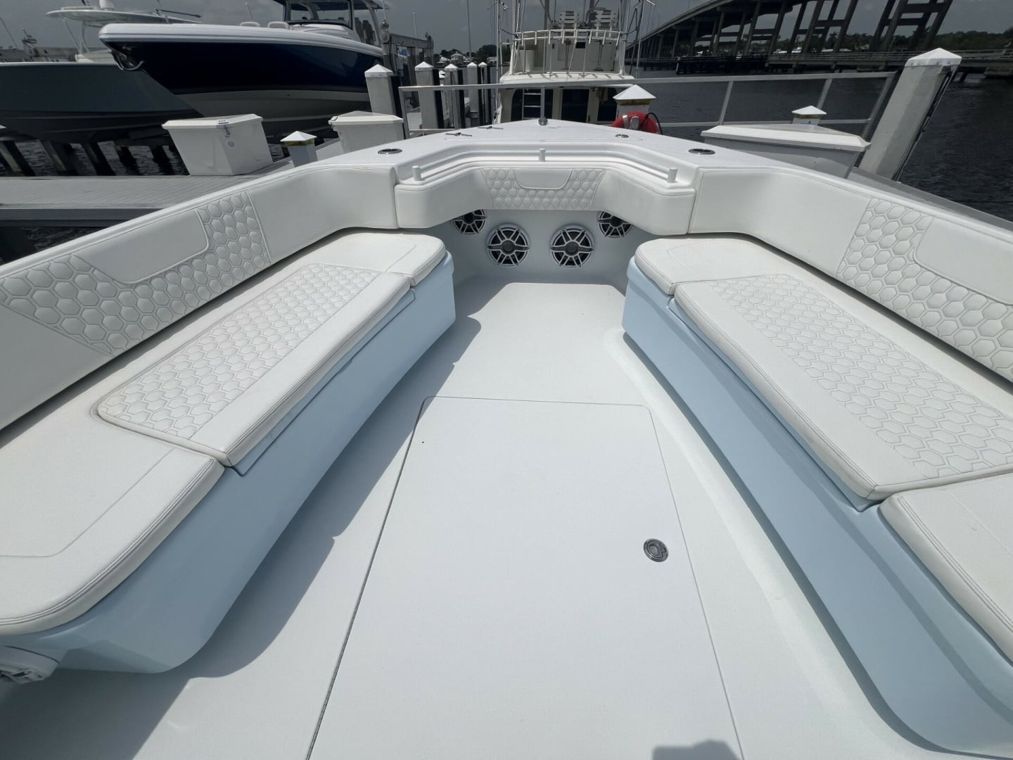 2023 Contender Center Console "DAKOTA CRUDE" - photo 3