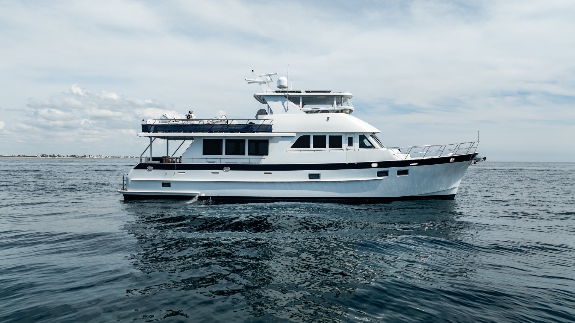 2012 Alaskan 70 Motor Yacht "OHANA" - photo 2