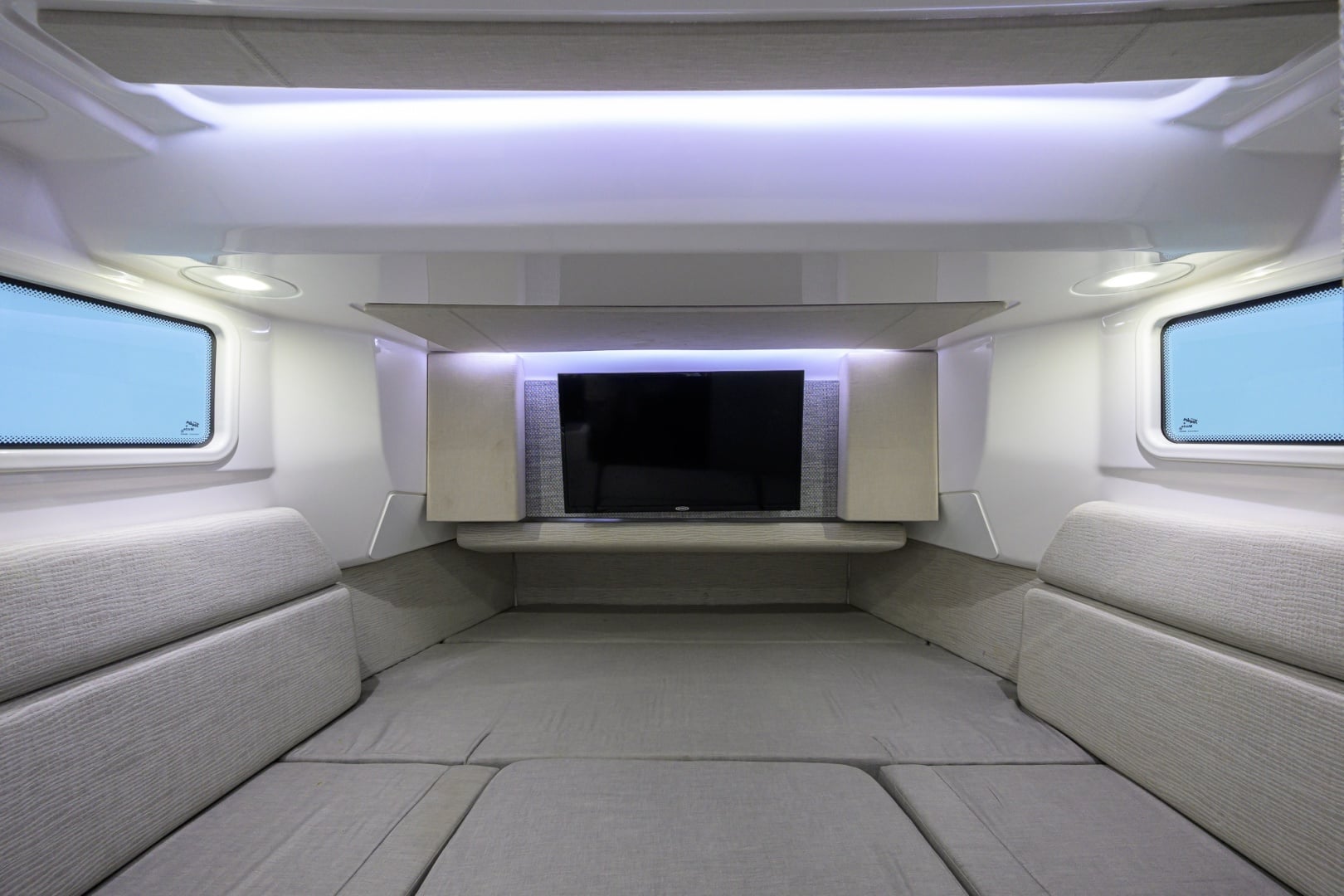 2023 Everglades 455 Center Console "GALLANT LADY" - photo 2