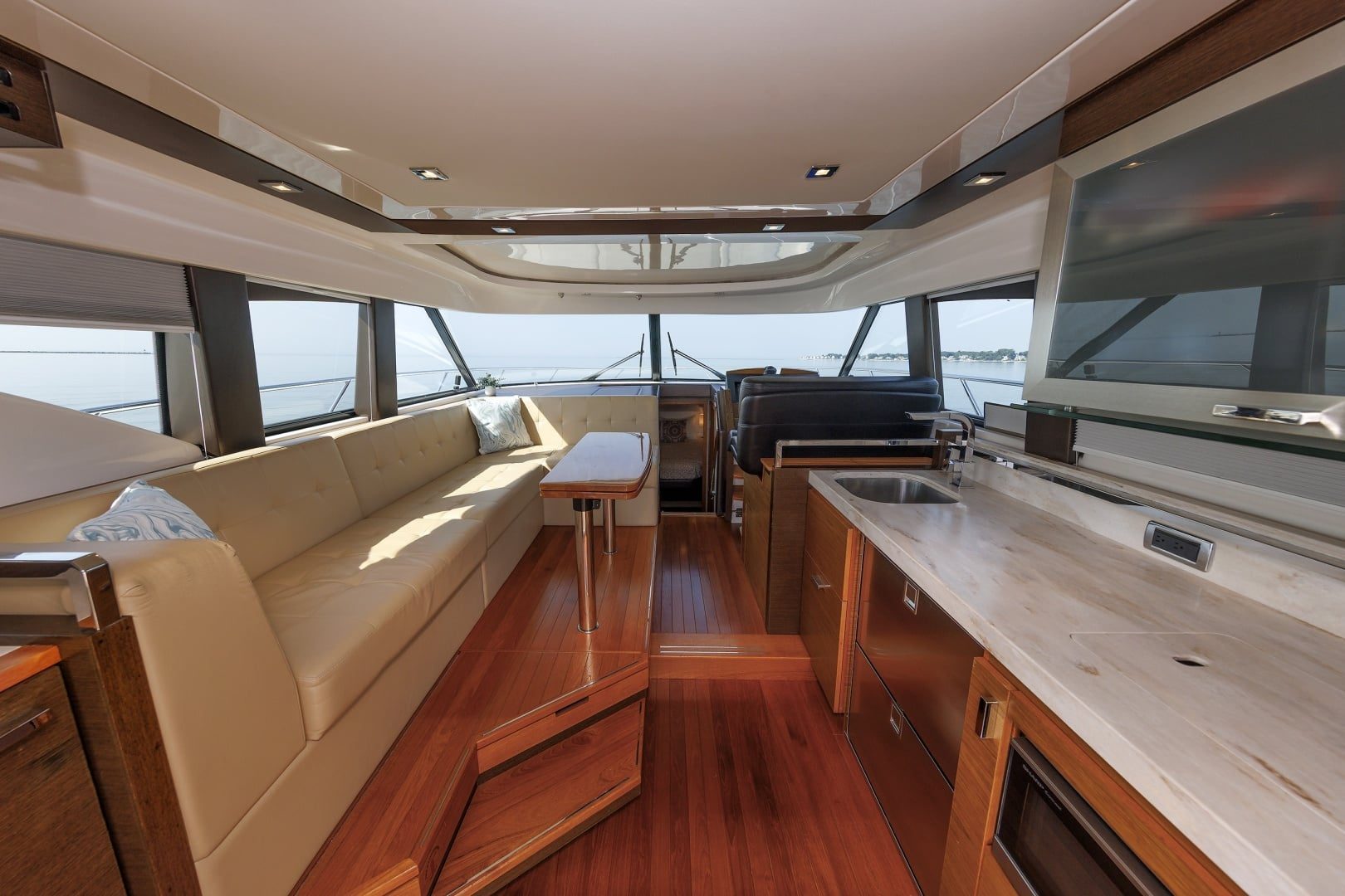 2016 Tiara Yachts 44 Coupe "NO AGENDA" - photo 2